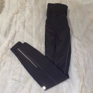 Lululemon Wunder Train High Rise womens leggings, size 4, worn once!